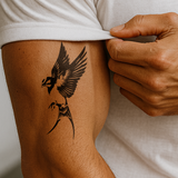 Dunkle Schwalbe Tattoo