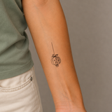 Blütenlaterne Tattoo