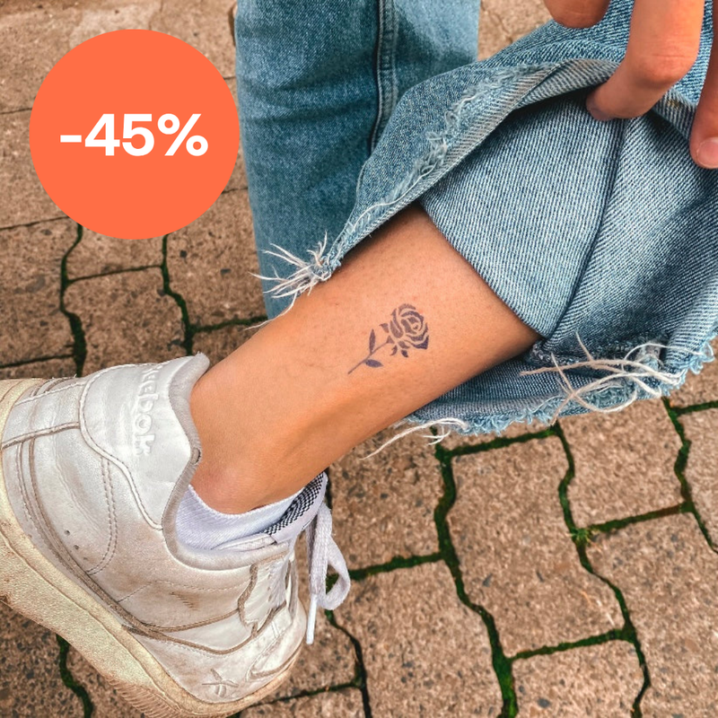 Kleine Rose Tattoo 🤫