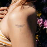 Einfache Libelle Tattoo