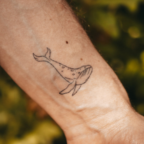 Einfacher Wal Tattoo
