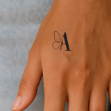 Schmetterling mit Initialen Tattoo (A-Z)