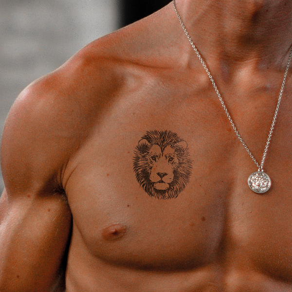 Großer Löwe Tattoo
