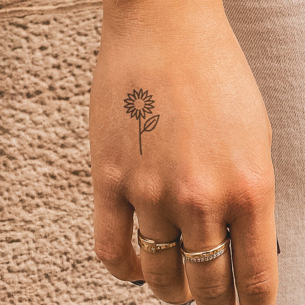 Sonnenblume einfach Tattoo